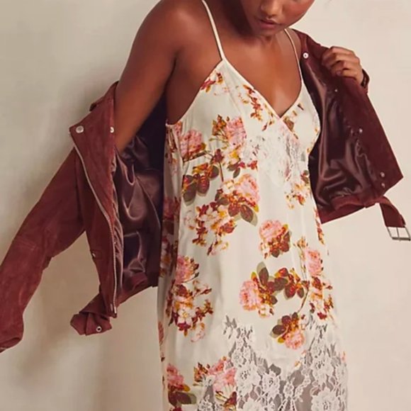 Free People Dresses & Skirts - Intimately Free People Sunfade Gorgeous Pink Floral Lace Embroidered Slip Dress